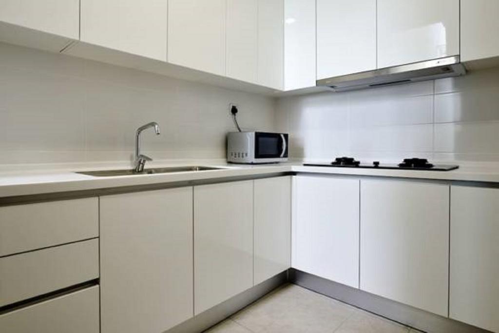 Experience The Coast - Hostahome Suites At Paragon Residence Near Downtown Johor Bahru Exterior photo